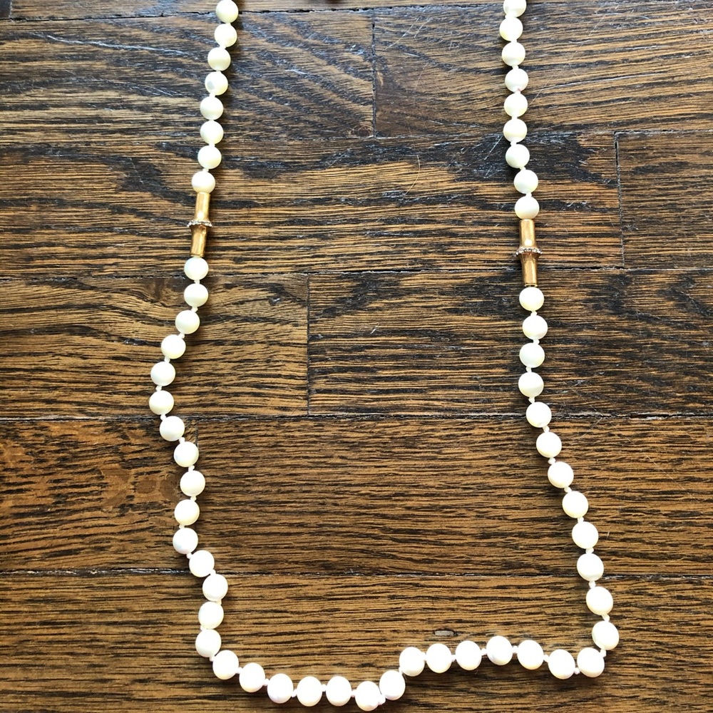 Elaine Turner mother of pearl lookalike necklace